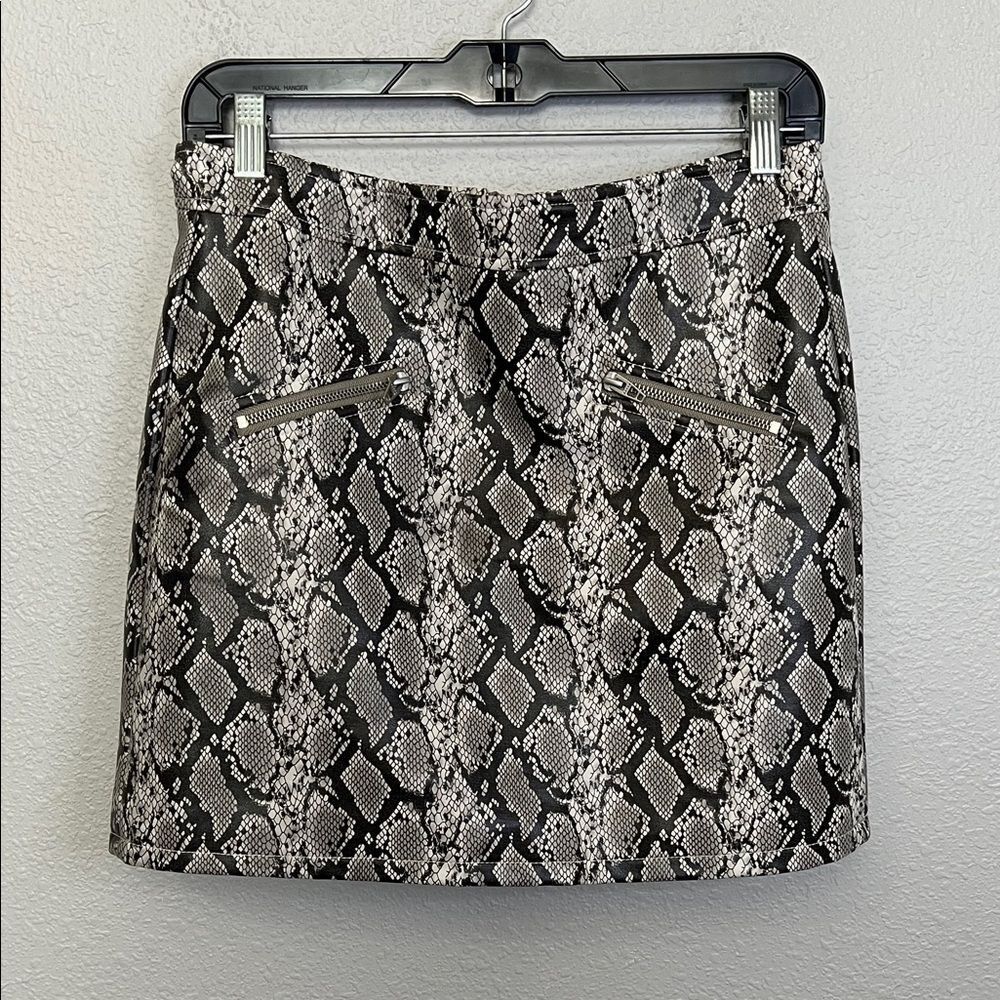Blank NYC Snake Print Faux Leather Mini Skirt Size 26/2